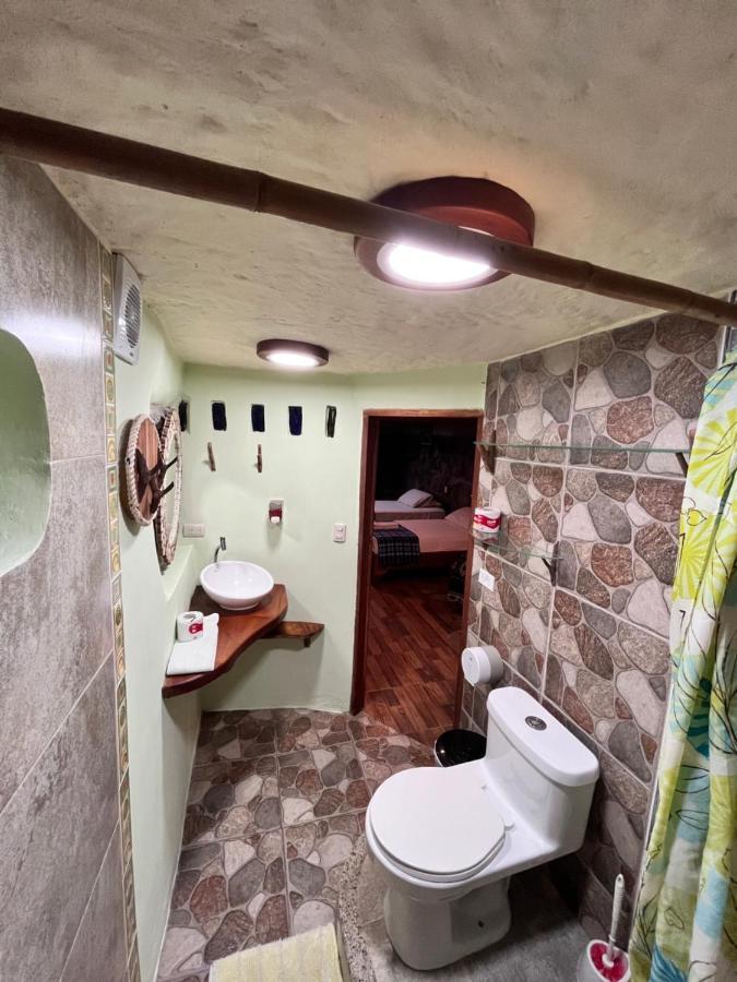 Lonesome George Ecolodge Puerto Ayora  Exterior foto