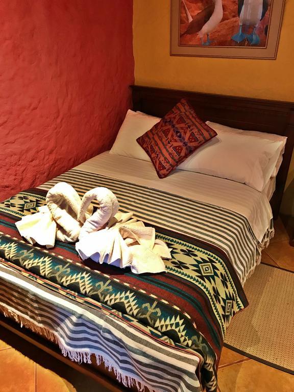 Lonesome George Ecolodge Puerto Ayora  Exterior foto