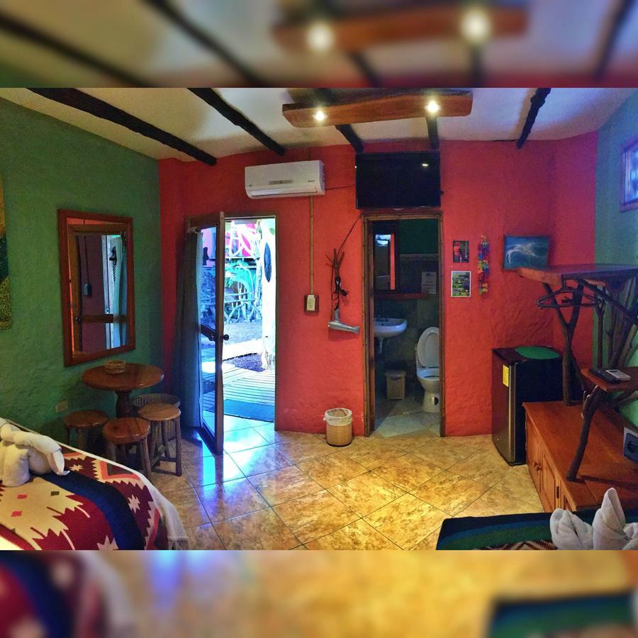 Lonesome George Ecolodge Puerto Ayora  Exterior foto