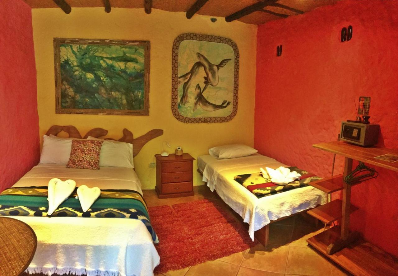 Lonesome George Ecolodge Puerto Ayora  Exterior foto