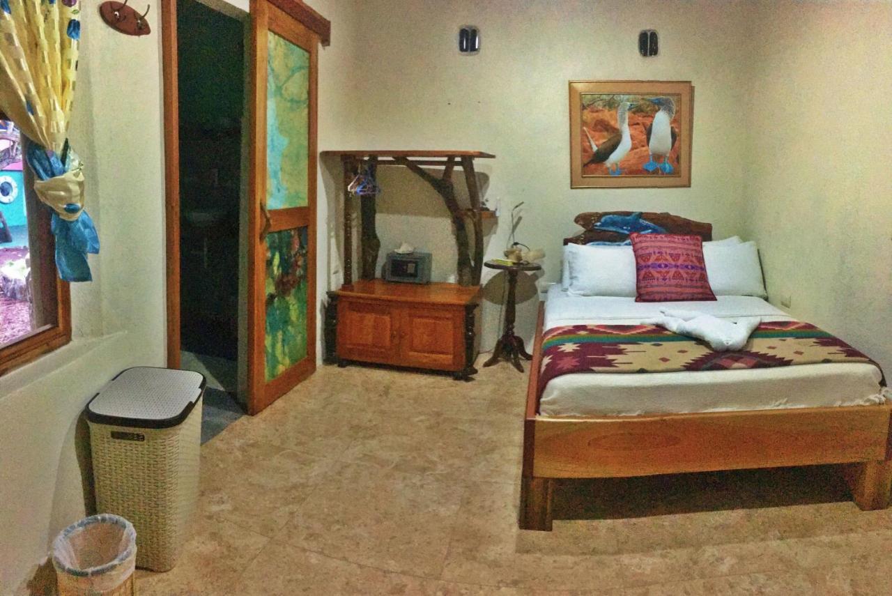 Lonesome George Ecolodge Puerto Ayora  Exterior foto